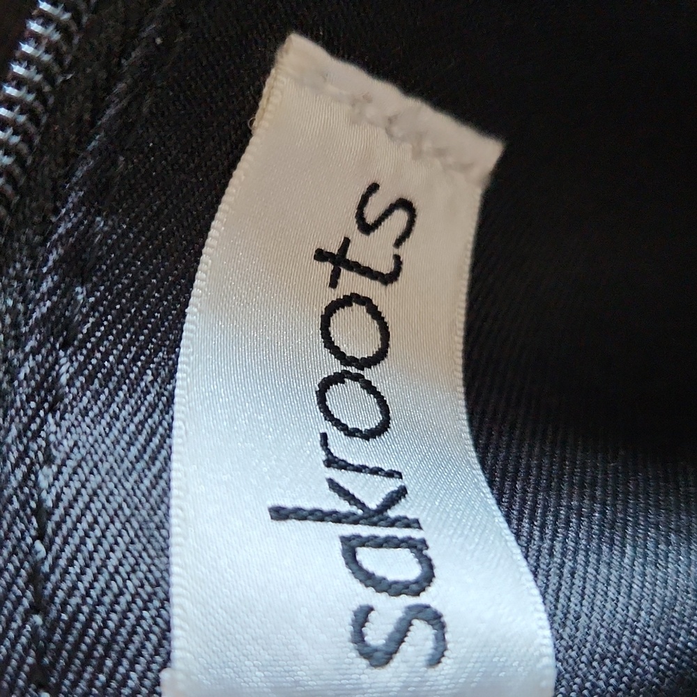 Sakroots Gray Crossbody Bag - Picture 9 of 16